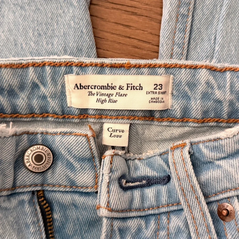 Abercrombie- Vintage Flare High Rise Curve Love - Picture 1 of 3